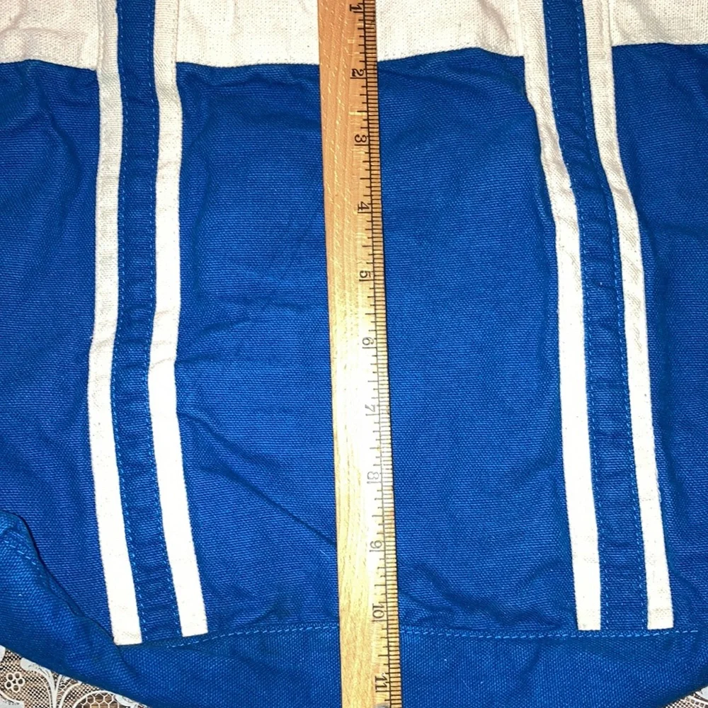 DISNEY HILTON HEAD ISLAND RESORT blue/wh canvas tote bag.
